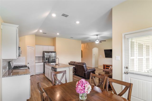 445 Saguaro Drive, Fort Worth, TX 76052