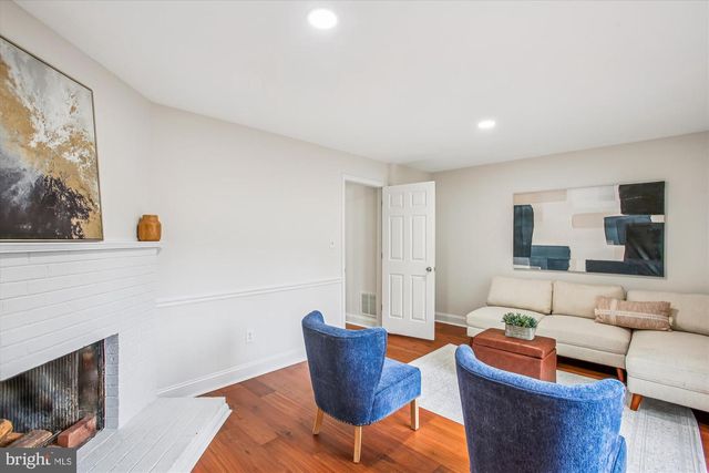2757 STONE HOLLOW DR, Vienna, VA 22180