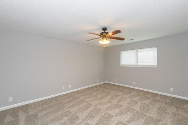606 Scenic Drive, Baytown, TX 77521