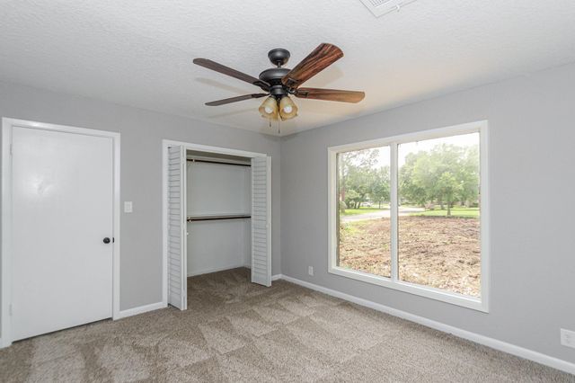 606 Scenic Drive, Baytown, TX 77521