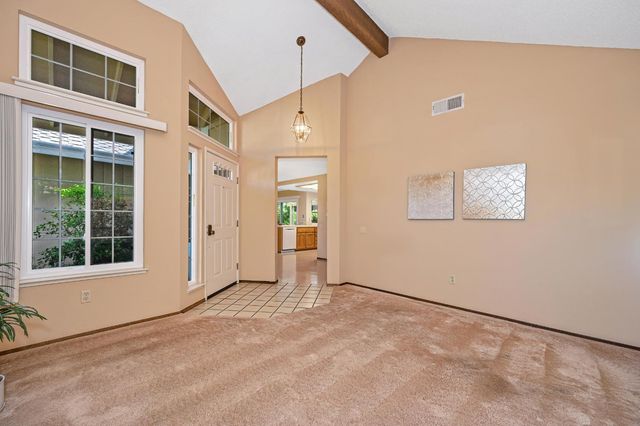 129 Rambling Dr, Folsom, CA 95630