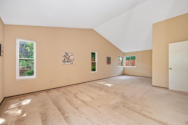 129 Rambling Dr, Folsom, CA 95630