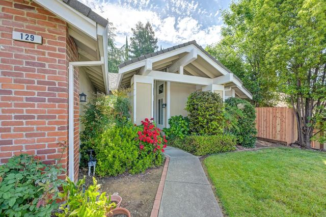 129 Rambling Dr, Folsom, CA 95630