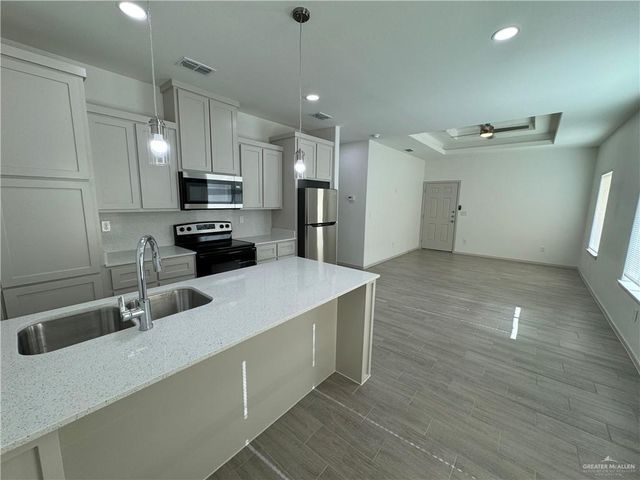 7806 N 58th Lane 3, Mission, TX 78573