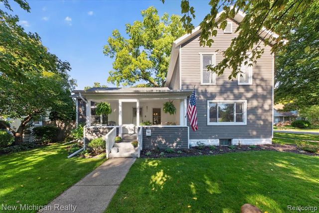 222 West Street, Howell, MI 48843