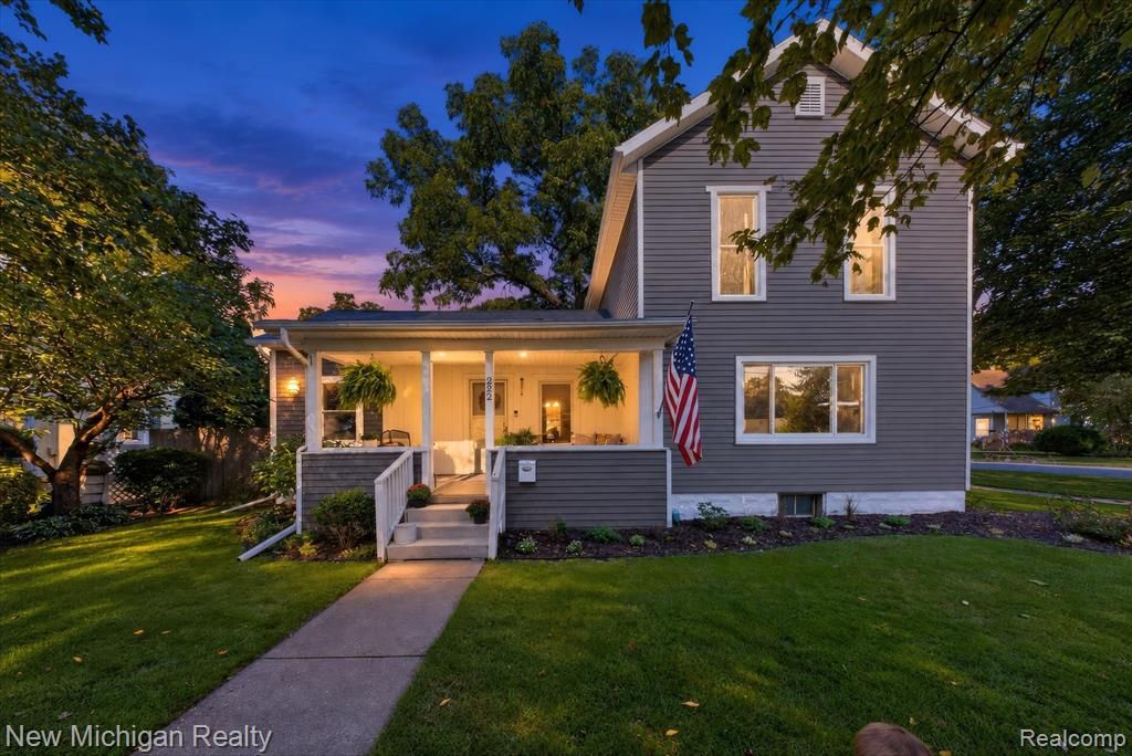 222 West Street, Howell, MI 48843