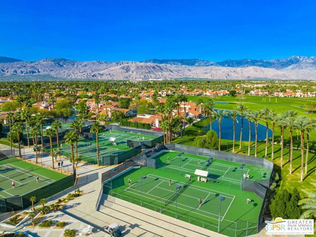 270 Desert Falls E Drive, Palm Desert, CA 92211