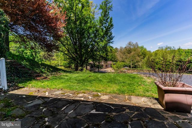 400 N 25TH ST, Camp Hill, PA 17011