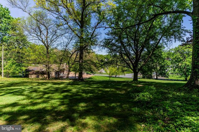 400 N 25TH ST, Camp Hill, PA 17011