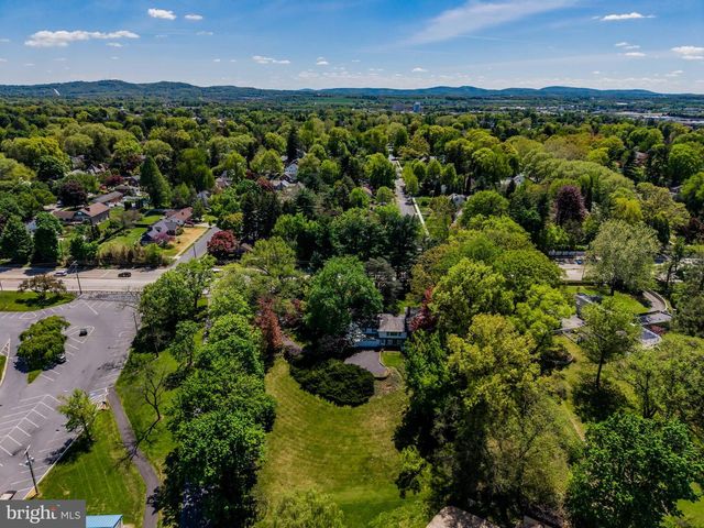 400 N 25TH ST, Camp Hill, PA 17011