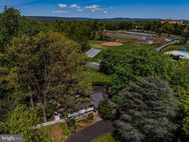 400 N 25TH ST, Camp Hill, PA 17011