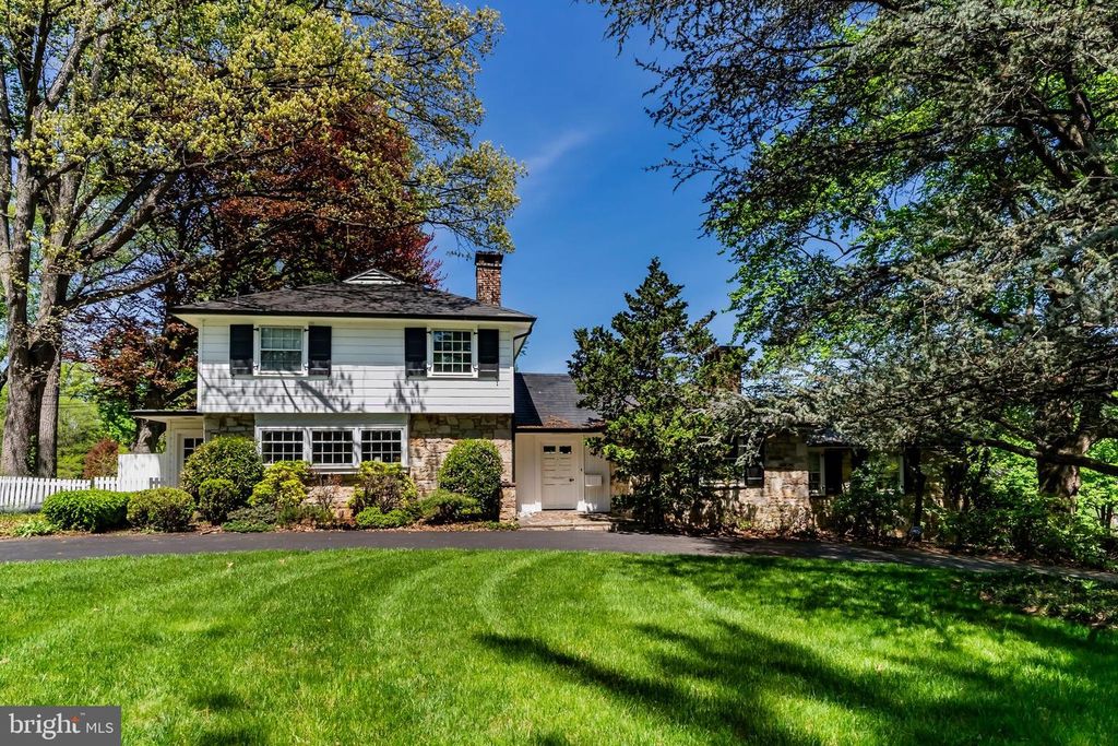 400 N 25TH ST, Camp Hill, PA 17011