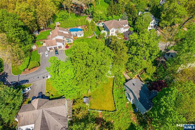 14 Overlook Drive, Denville Township, NJ 07834