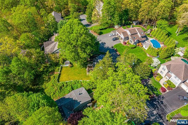 14 Overlook Drive, Denville Township, NJ 07834