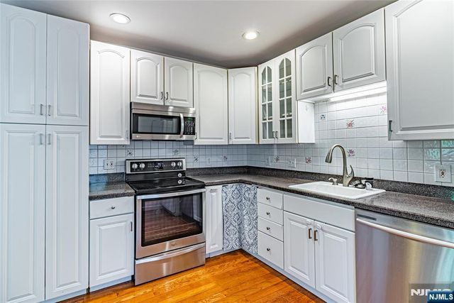 14 Overlook Drive, Denville Township, NJ 07834