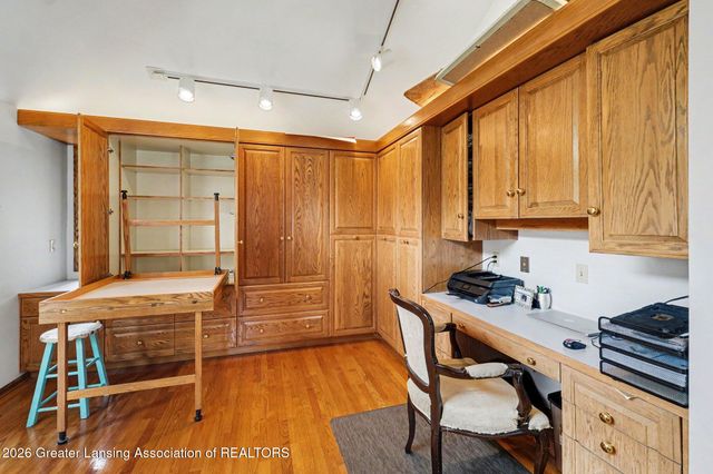 1884 Birchwood Drive, Okemos, MI 48864