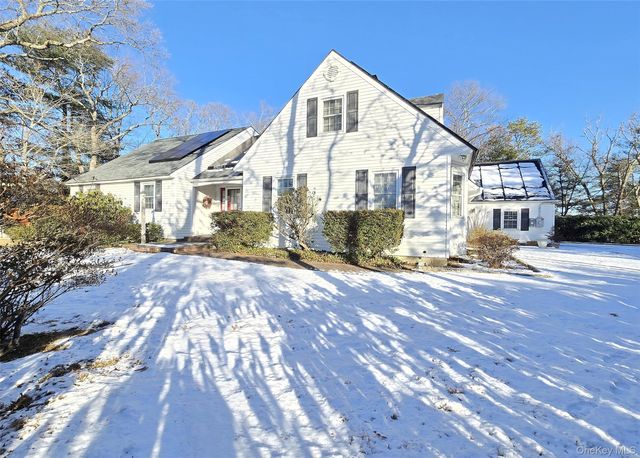 1435 Broadway Avenue, Holbrook, NY 11741