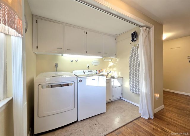 1435 Broadway Avenue, Holbrook, NY 11741