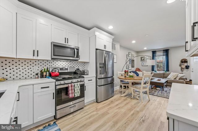 137 VASSAR ST, Philadelphia, PA 19128