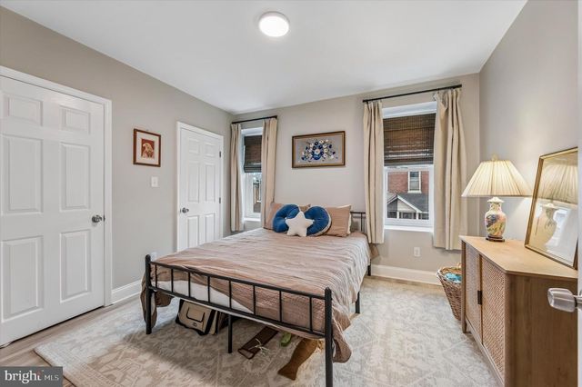 137 VASSAR ST, Philadelphia, PA 19128