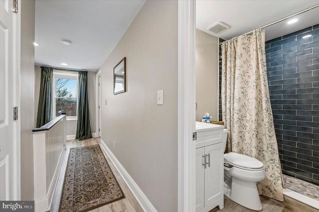 137 VASSAR ST, Philadelphia, PA 19128