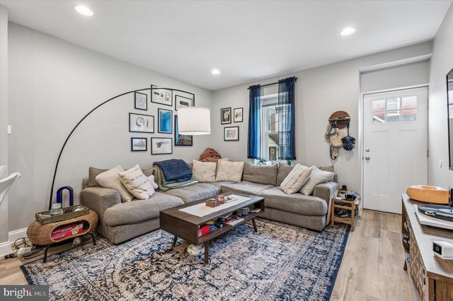 137 VASSAR ST, Philadelphia, PA 19128