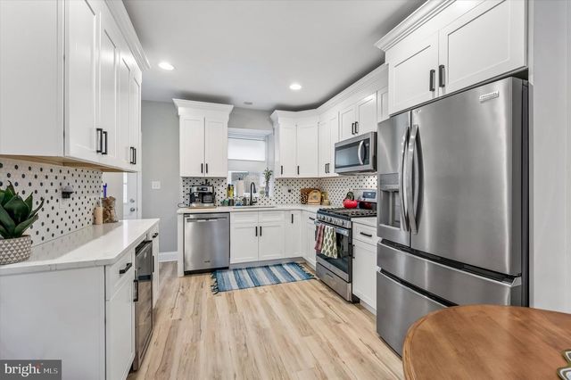 137 VASSAR ST, Philadelphia, PA 19128