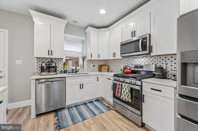 137 VASSAR ST, Philadelphia, PA 19128