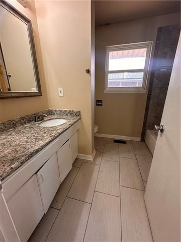 1407 Davis Avenue, Springdale, AR 72764