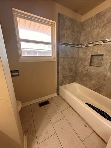 1407 Davis Avenue, Springdale, AR 72764