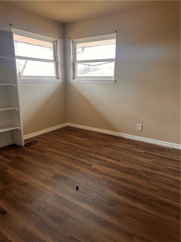 1407 Davis Avenue, Springdale, AR 72764