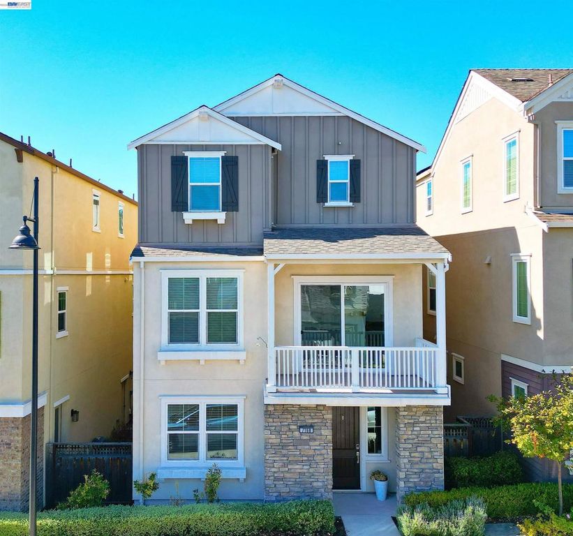 7168 Carneros Ln, Dublin, CA 94568
