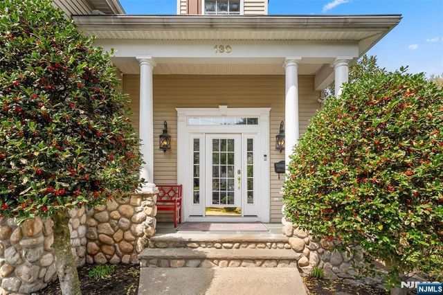 130 Irving Street, Leonia, NJ 07605