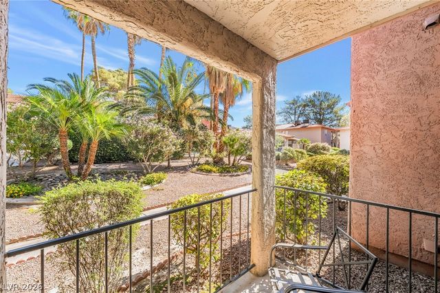 5576 West Rochelle Avenue 22A, Las Vegas, NV 89103