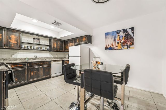 5576 West Rochelle Avenue 22A, Las Vegas, NV 89103