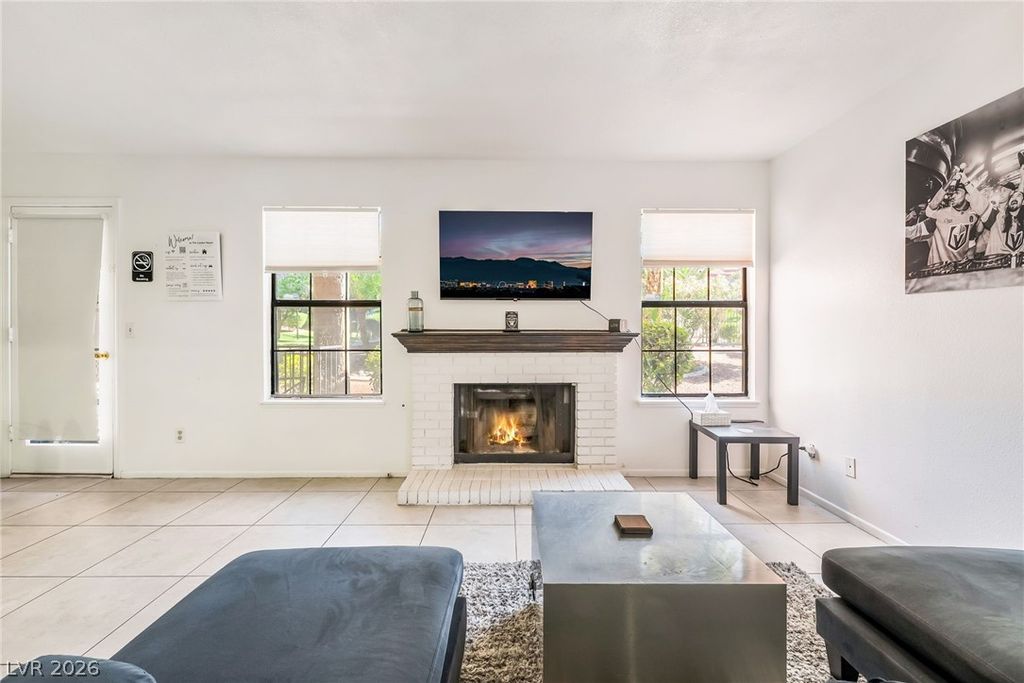 5576 West Rochelle Avenue 22A, Las Vegas, NV 89103