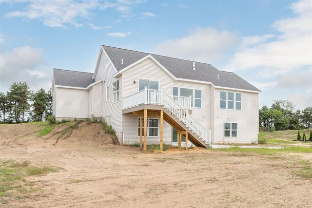 14936 Fillmore Street, West Olive, MI 49460