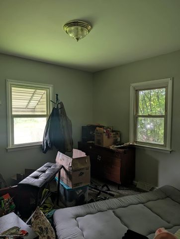 1175 E Home Street, Flint, MI 48505