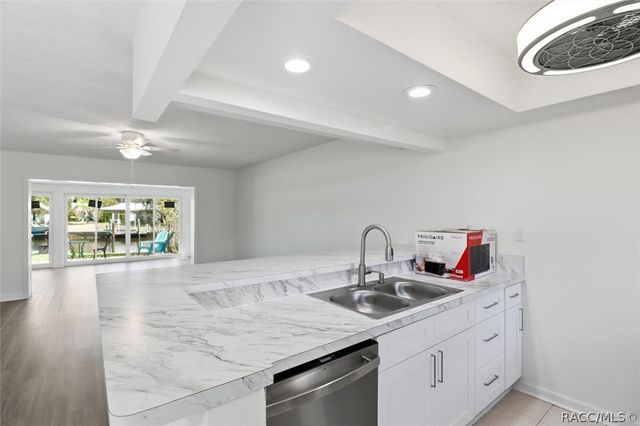 11485 W Sandpiper Court, Crystal River, FL 34429