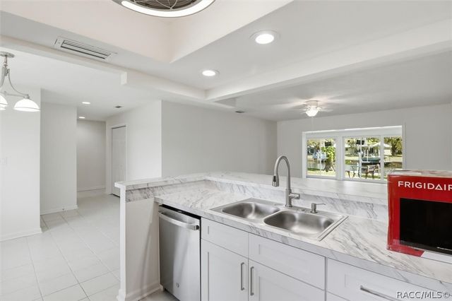 11485 W Sandpiper Court, Crystal River, FL 34429