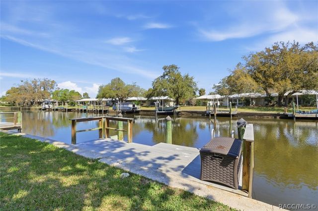 11485 W Sandpiper Court, Crystal River, FL 34429