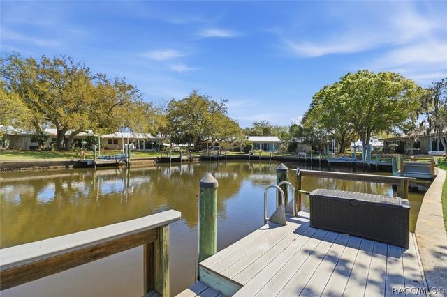 11485 W Sandpiper Court, Crystal River, FL 34429