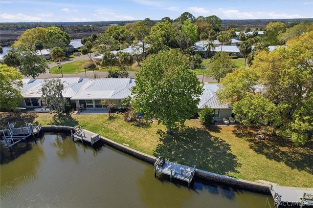 11485 W Sandpiper Court, Crystal River, FL 34429