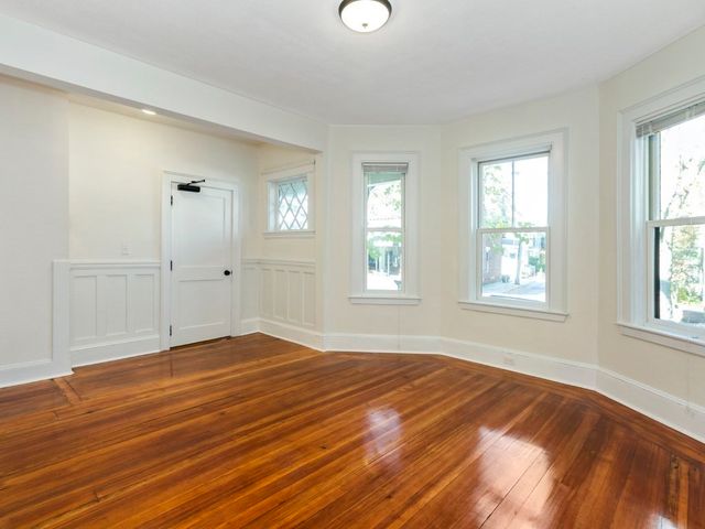 136 Huron Avenue 1, Cambridge, MA 02138