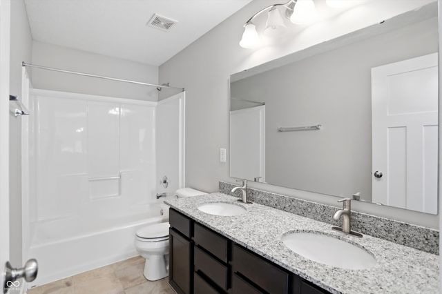 10511 Cleary Trace Drive, Fishers, IN 46040