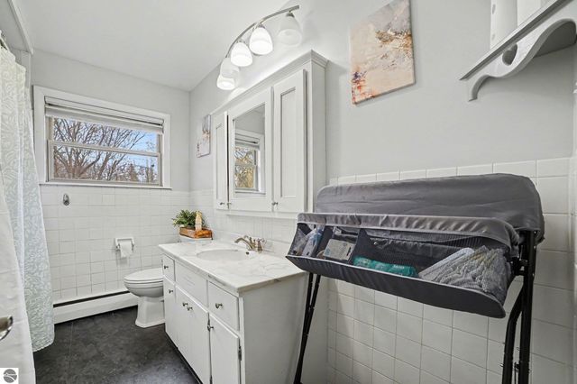 218 Fleming Drive, Alma, MI 48801