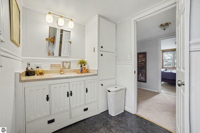 218 Fleming Drive, Alma, MI 48801