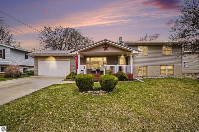 218 Fleming Drive, Alma, MI 48801