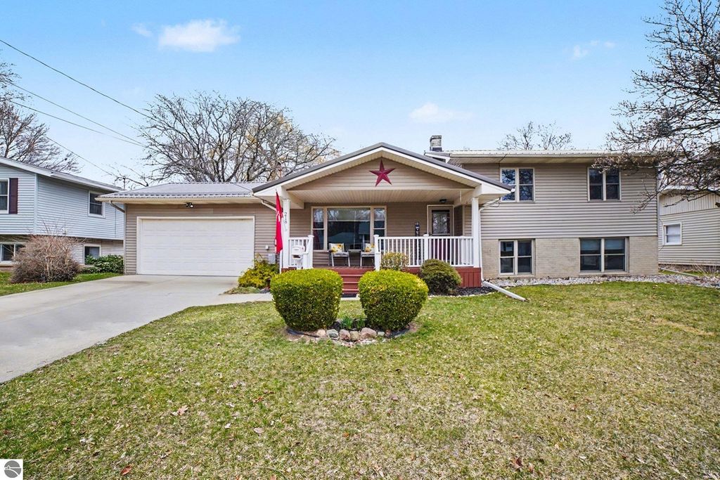 Image 24 of property listing at 218 Fleming Drive, Alma, MI 48801