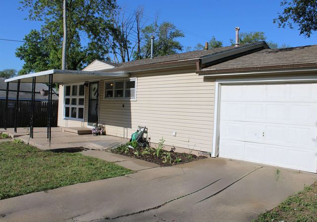 634 Steahlin, Salina, KS 67401